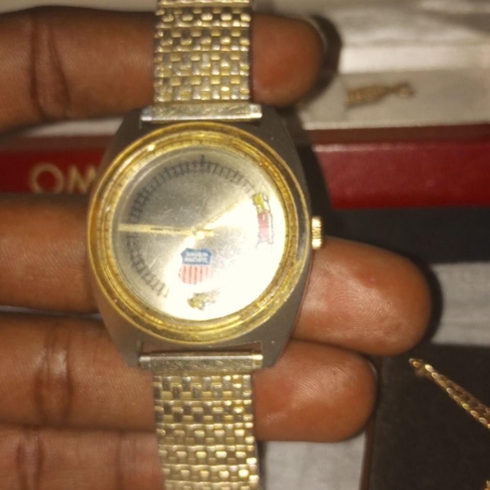 Men's ventage union Pacific 10k gold watch